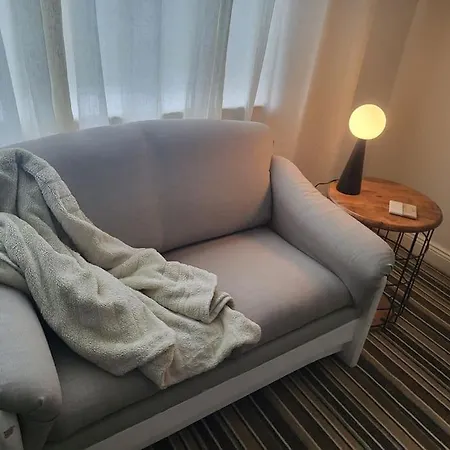 Delightful * Carrigaline