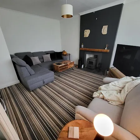 Delightful * Carrigaline